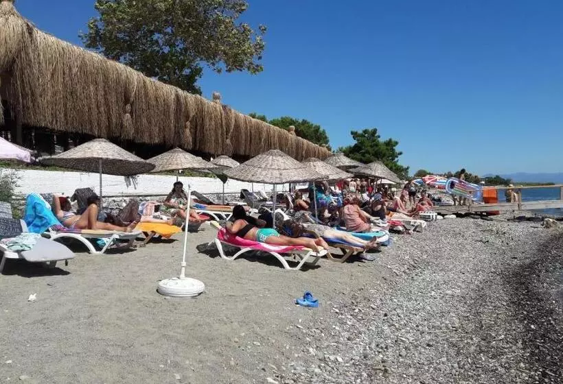 Hotelli Kervan Tatil Köyü