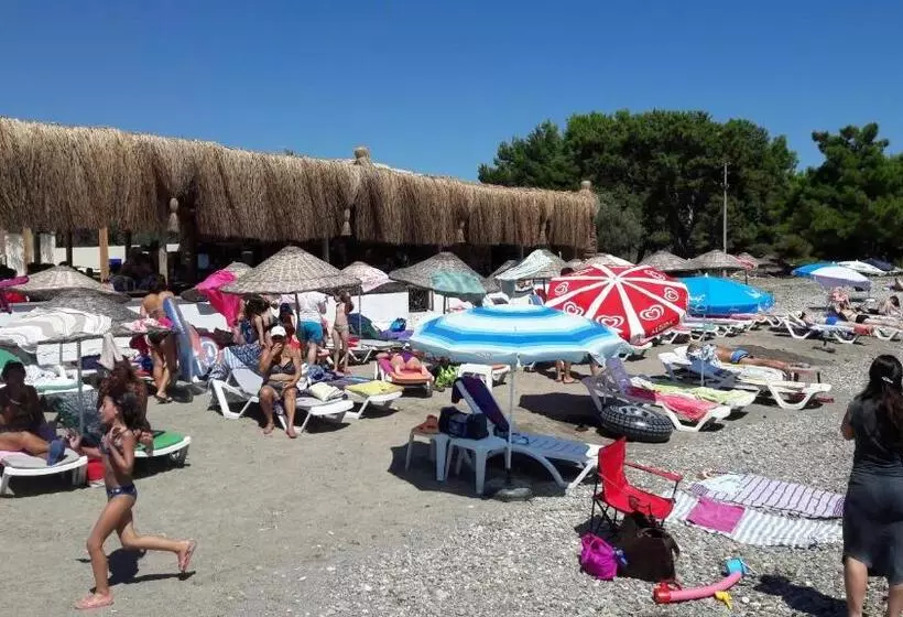 Hotelli Kervan Tatil Köyü