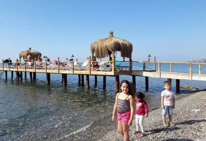 Hotelli Kervan Tatil Köyü
