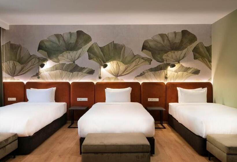 هتل Lopota Lake Resort & Spa