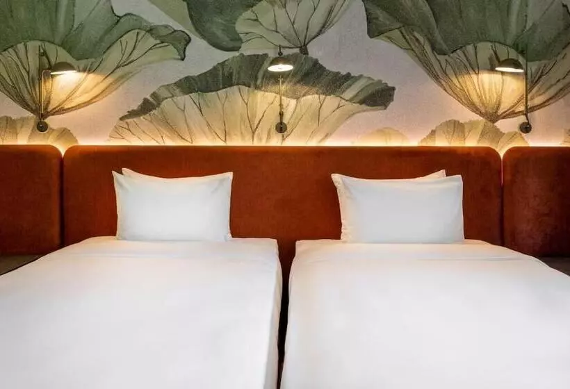 هتل Lopota Lake Resort & Spa