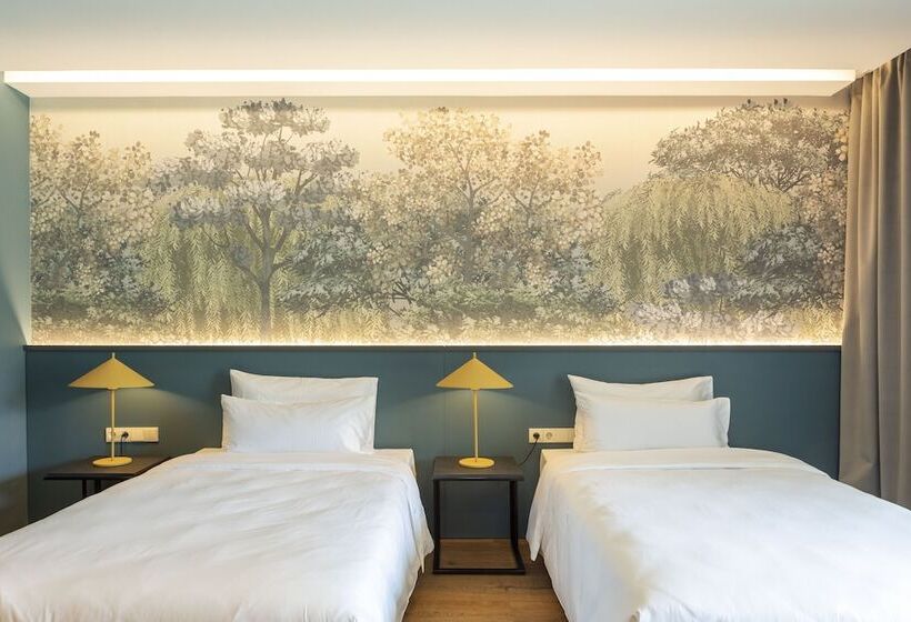 هتل Lopota Lake Resort & Spa