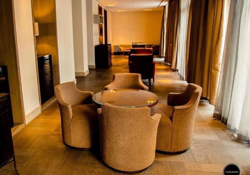 هتل Royal Garden  Baku