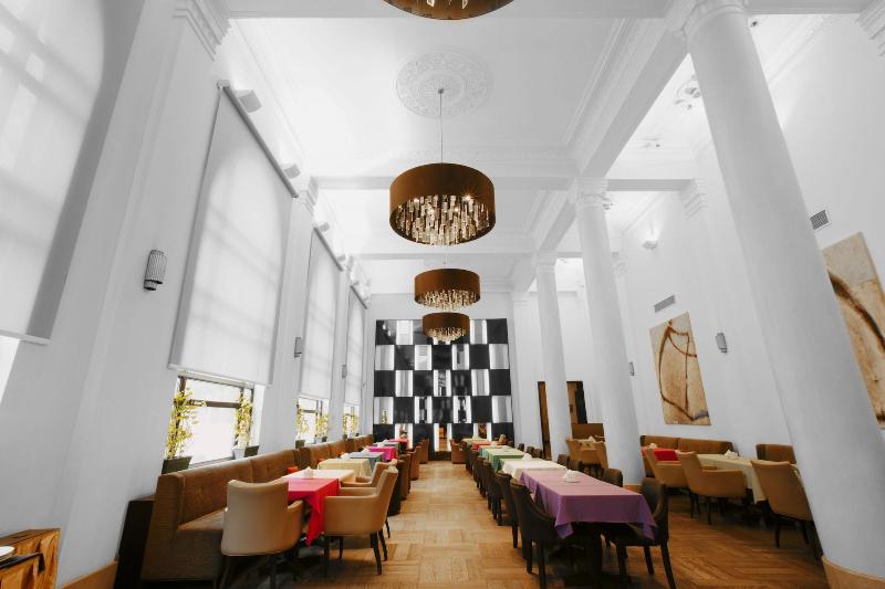 هتل Royal Garden  Baku