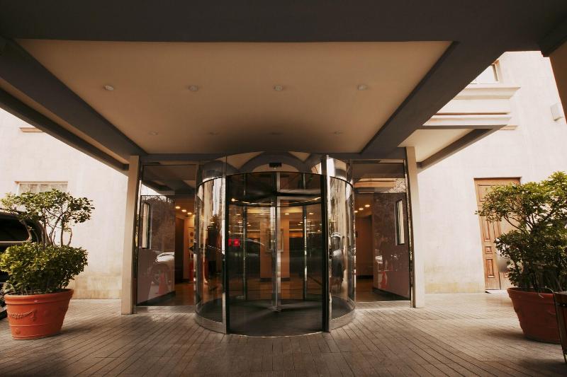 هتل Royal Garden  Baku