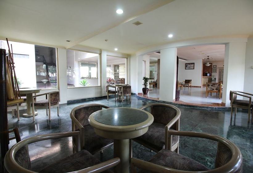 ホテル Airy Braga Lembong 21 Bandung