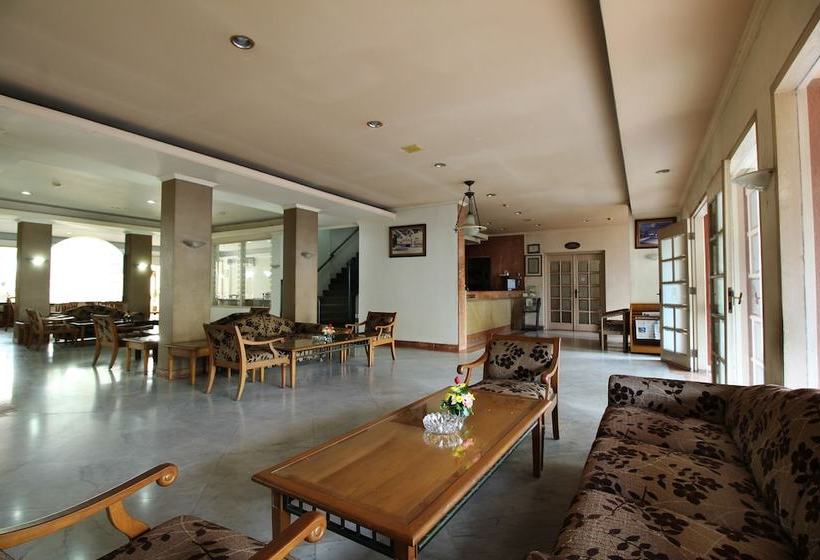 ホテル Airy Braga Lembong 21 Bandung