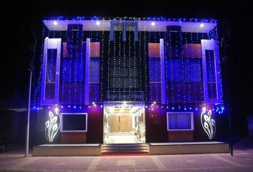 ホテル Royal Rawat Palace