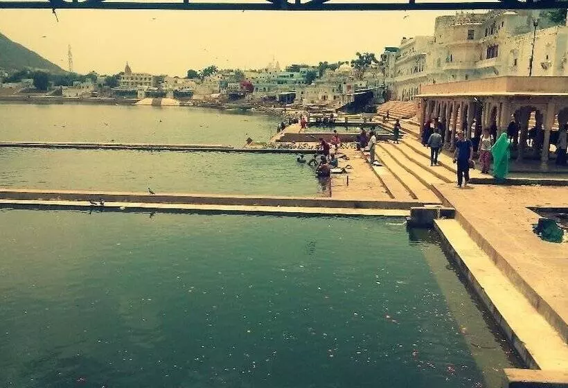 ホテル Royal Rawat Palace
