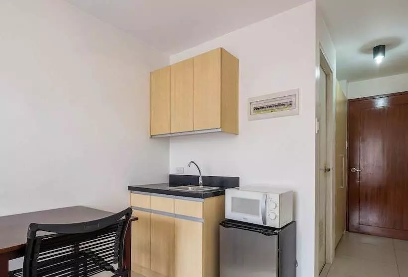 ホテル Zen Rooms Basic Dian St. Makati