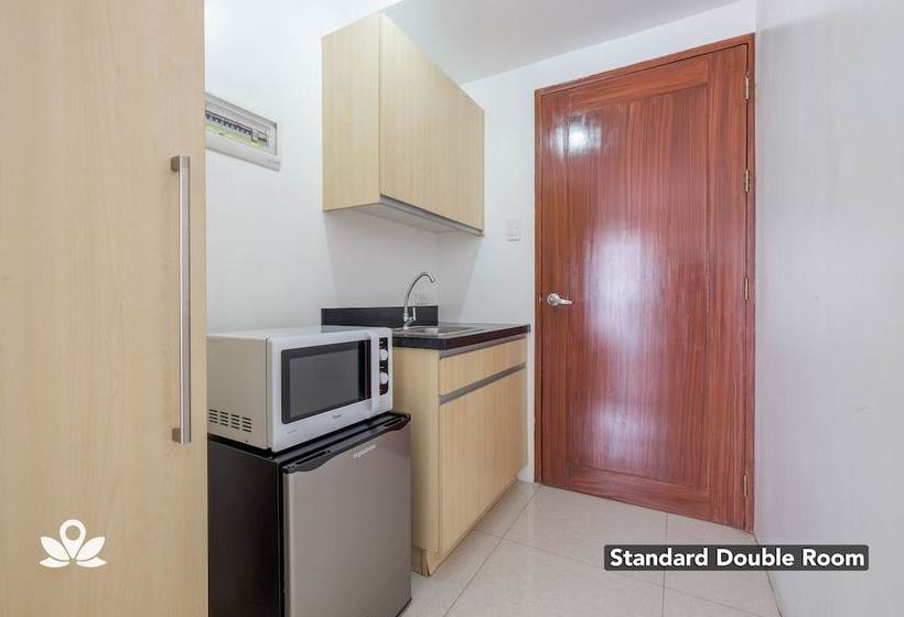 Hotel Zen Rooms Basic Dian St. Makati