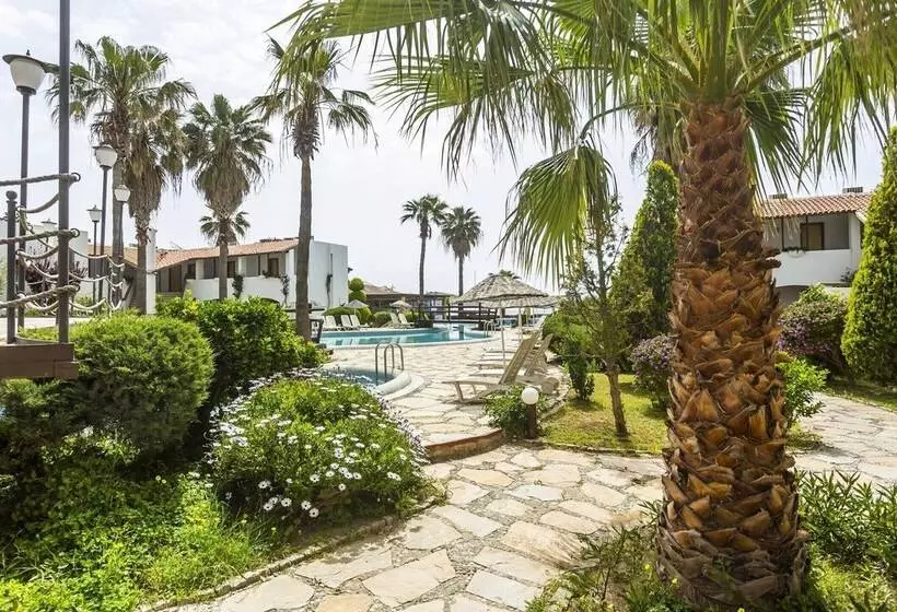 Ladonia Onderhan Hotel   All Inclusive