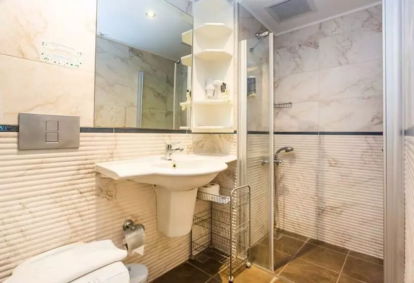 Ladonia Onderhan Hotel   All Inclusive