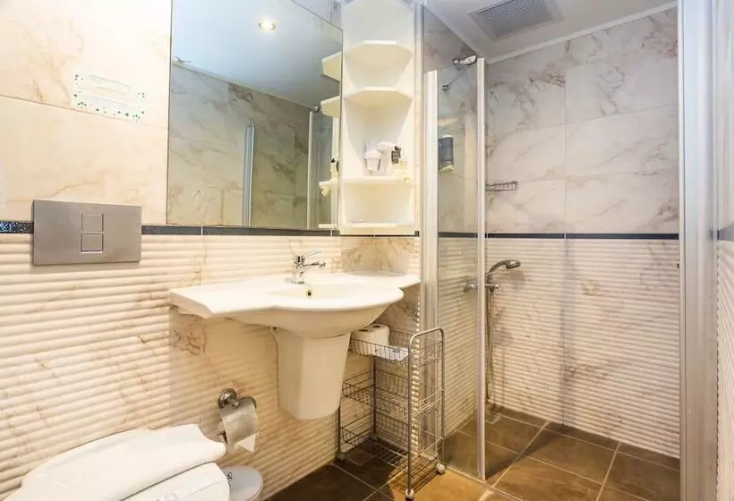 Ladonia Onderhan Hotel   All Inclusive