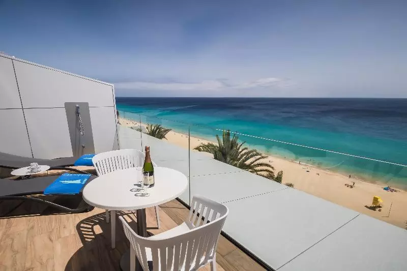 リゾートホテル Apartamentos Garden & Sea Boutique Lodging By Livvo