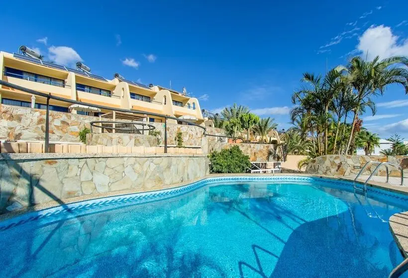 リゾートホテル Apartamentos Garden & Sea Boutique Lodging By Livvo