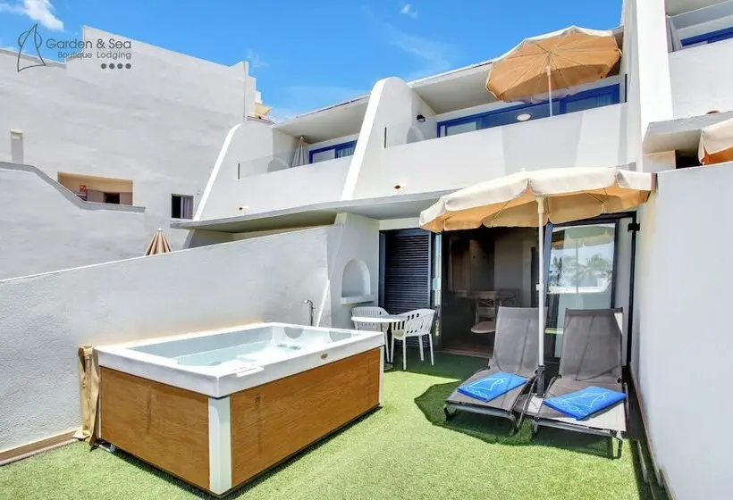 リゾートホテル Apartamentos Garden & Sea Boutique Lodging By Livvo