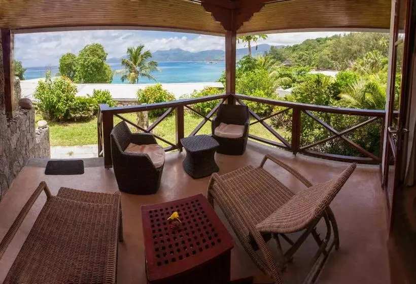 Anse Soleil Beachcomber Hotel And Self Catering