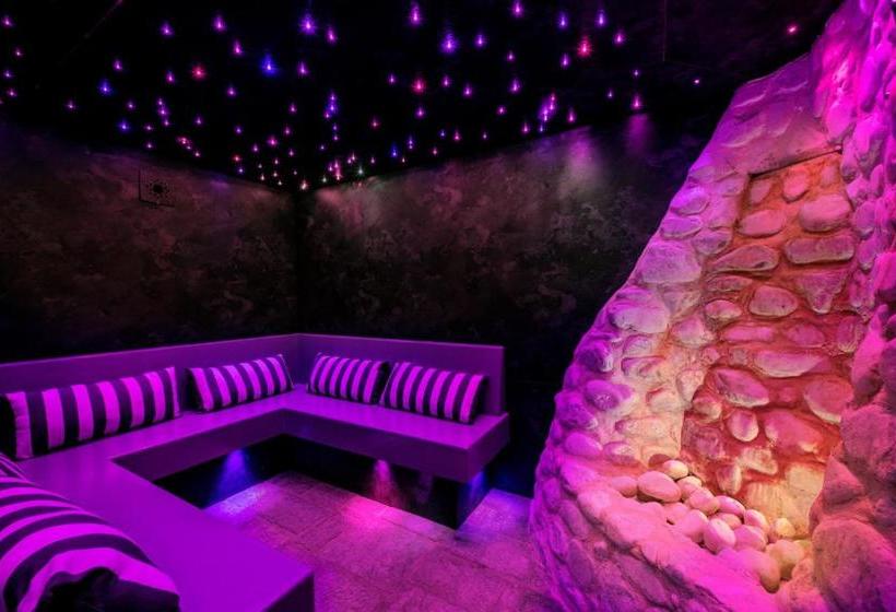 Club Alpina Champagny En Vanoise