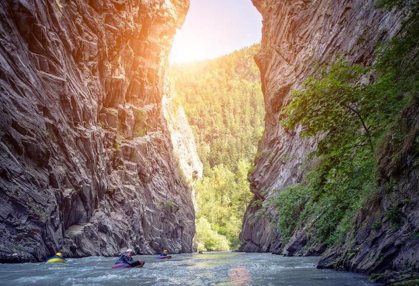 Club Alpina Champagny En Vanoise