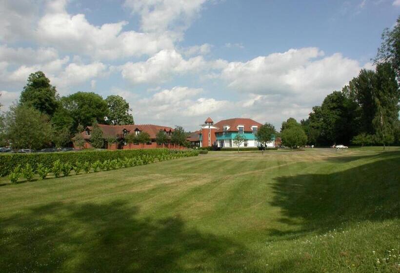 هتل Cim Business Centre