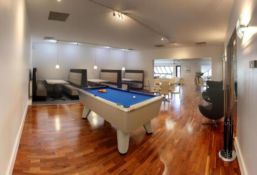 هتل Cim Business Centre