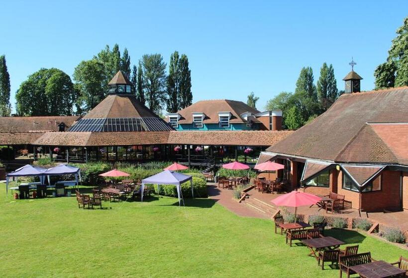 هتل Cim Business Centre