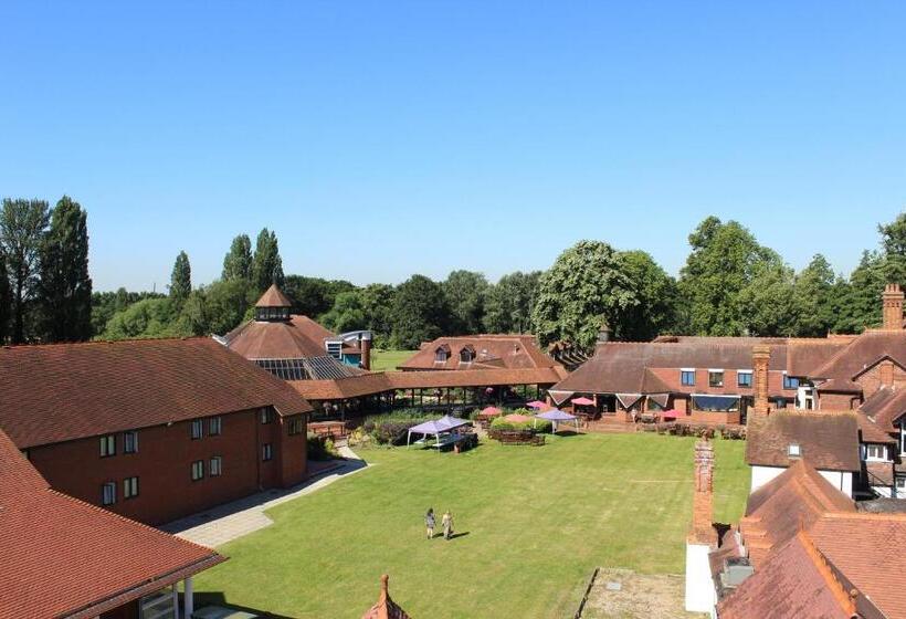 هتل Cim Business Centre