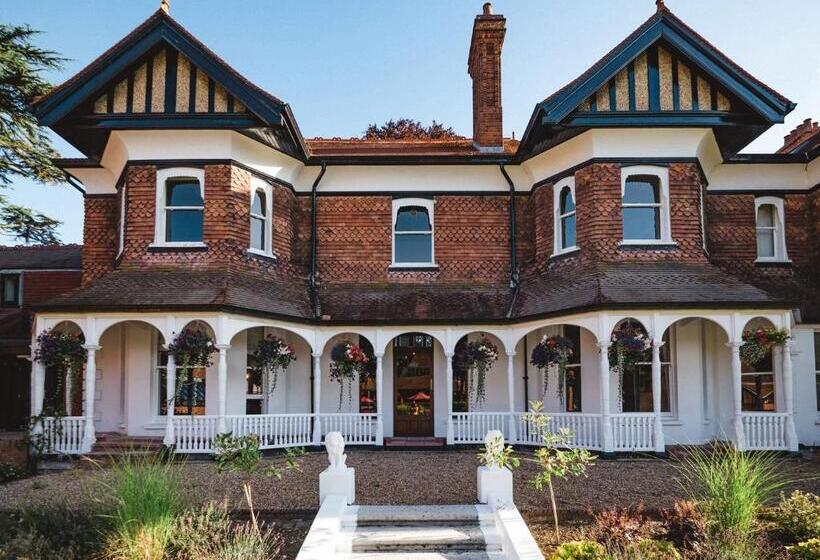 هتل Cim Business Centre