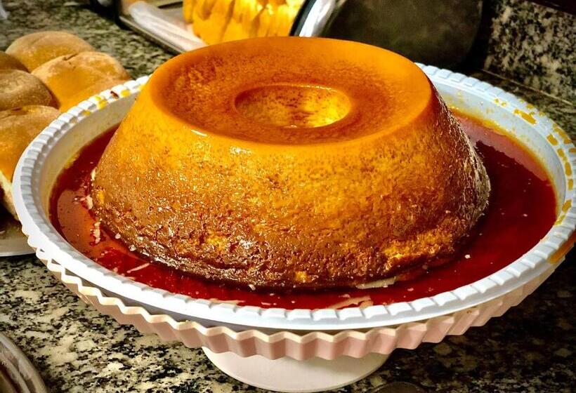 Отель Comendador