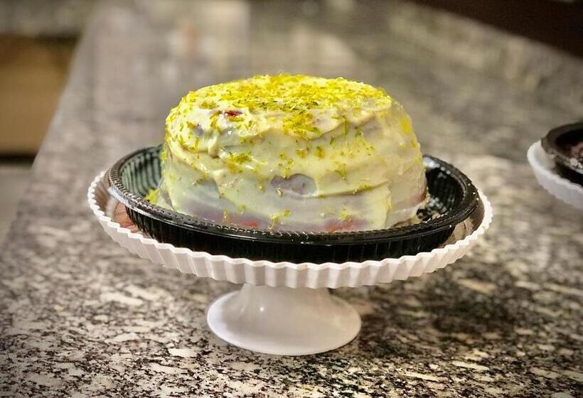 Отель Comendador