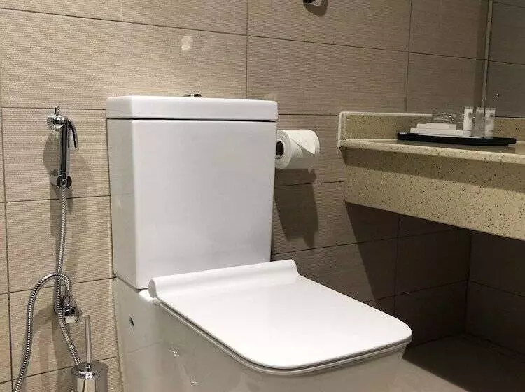 هتل Monty Suites & Golf