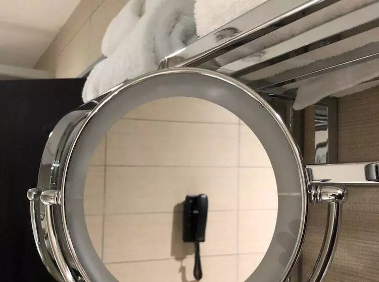 هتل Monty Suites & Golf