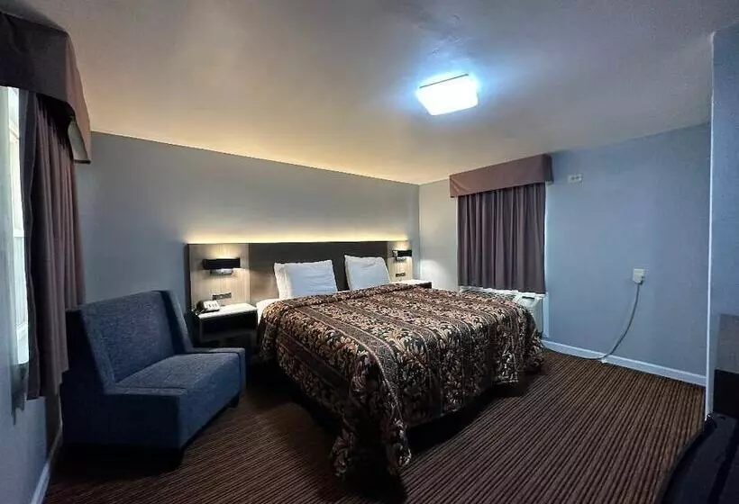 ホテル Rodeway Inn & Suites