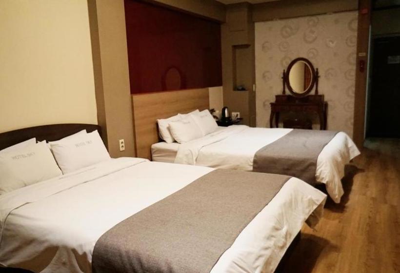 בית מלון כפרי Sky Leaders