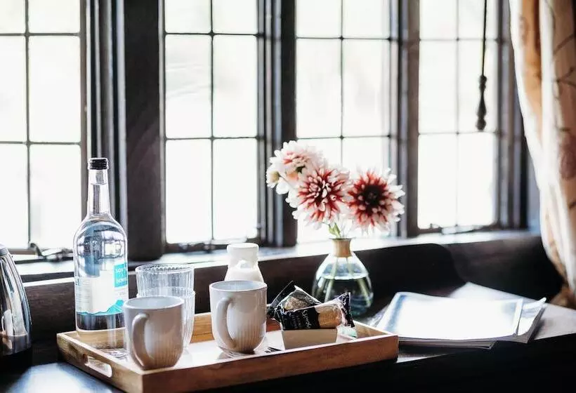 Hotelli The Crown Inn