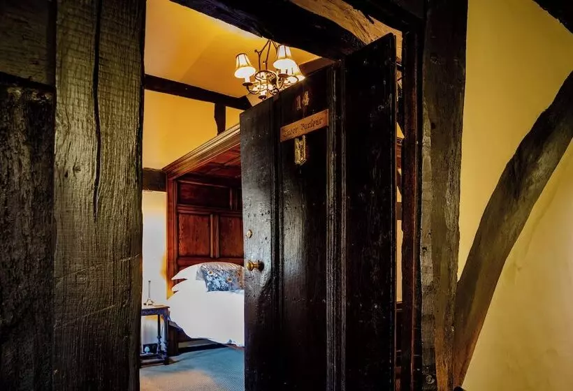 Hotelli The Crown Inn