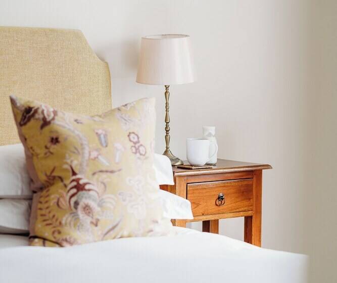 酒店 The Crown Inn