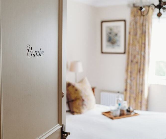 酒店 The Crown Inn