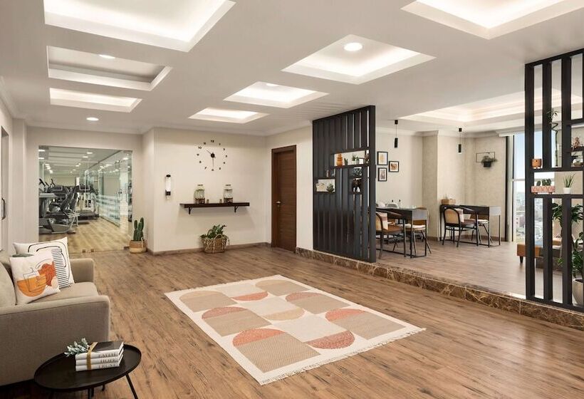 Отель Wyndham Garden Dammam