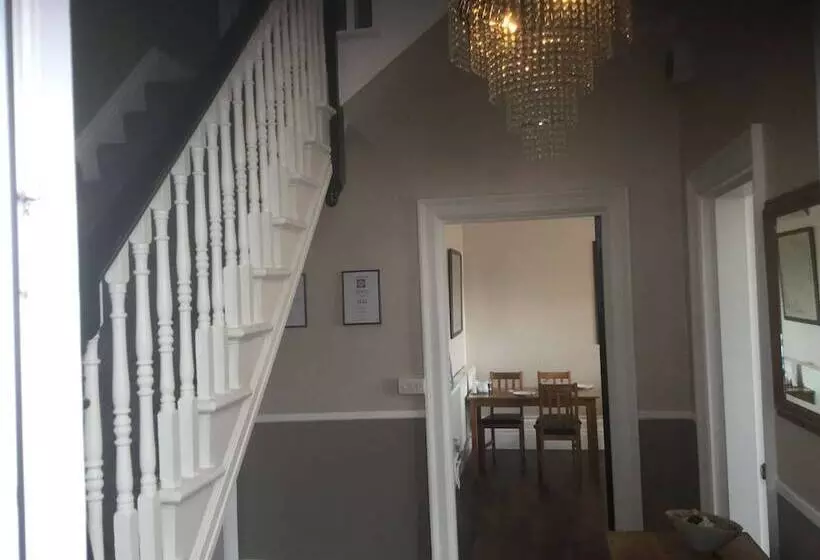 پانسیون Beaumont House