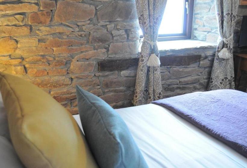 פנסיון Black Mountain Lodge