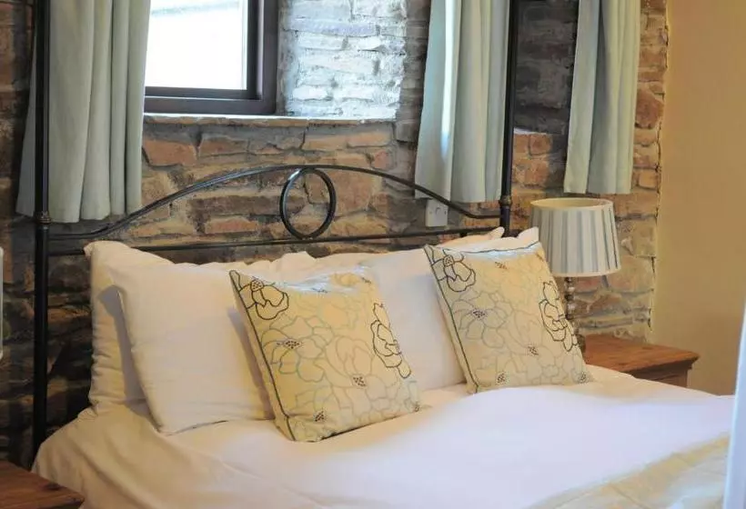 Majatalo Black Mountain Lodge