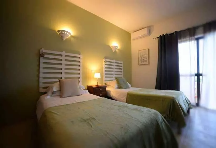 ペンション Casa Rosa Montes