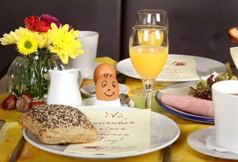 ペンション & Restaurant 4 Winden