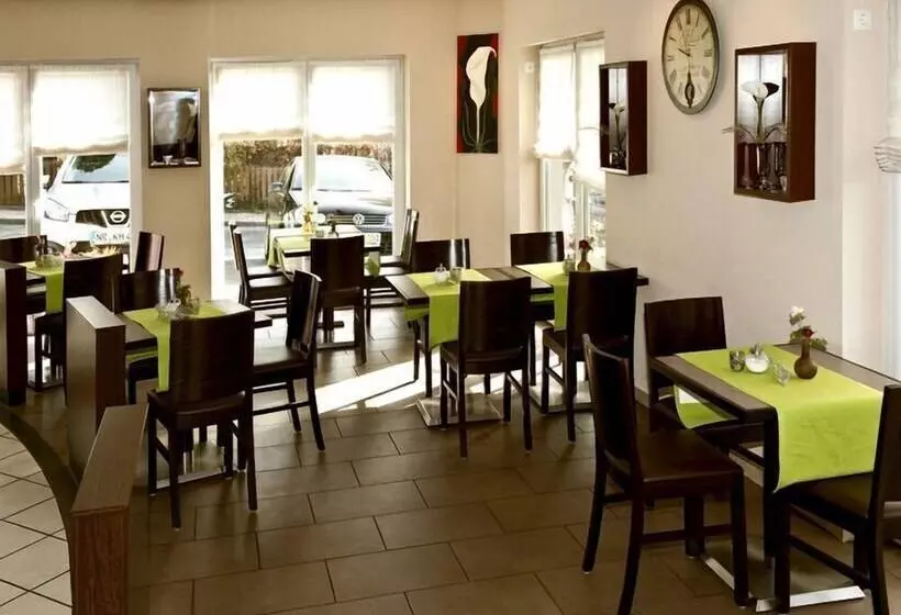 ペンション & Restaurant 4 Winden