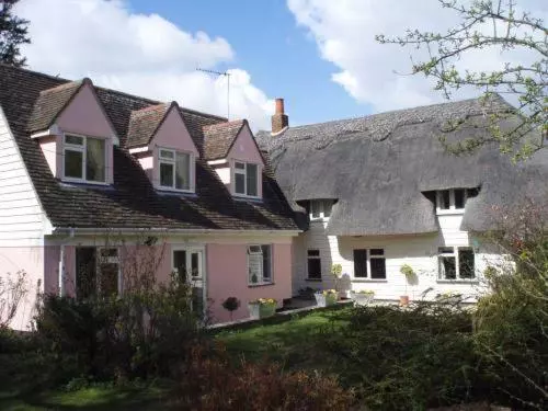 ペンション The Willows Guest House