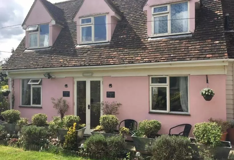 ペンション The Willows Guest House