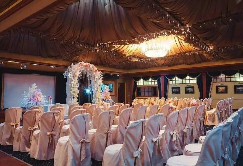 Lomakeskus Nemchinovka Park