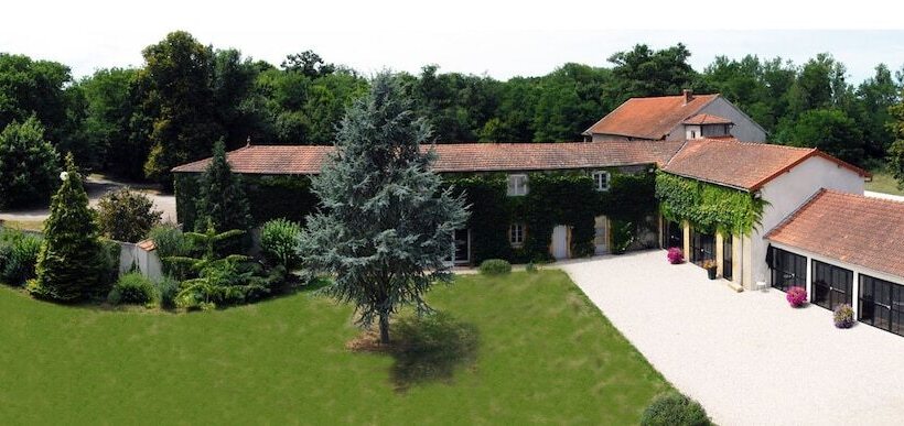 Bed and Breakfast Château De Matel